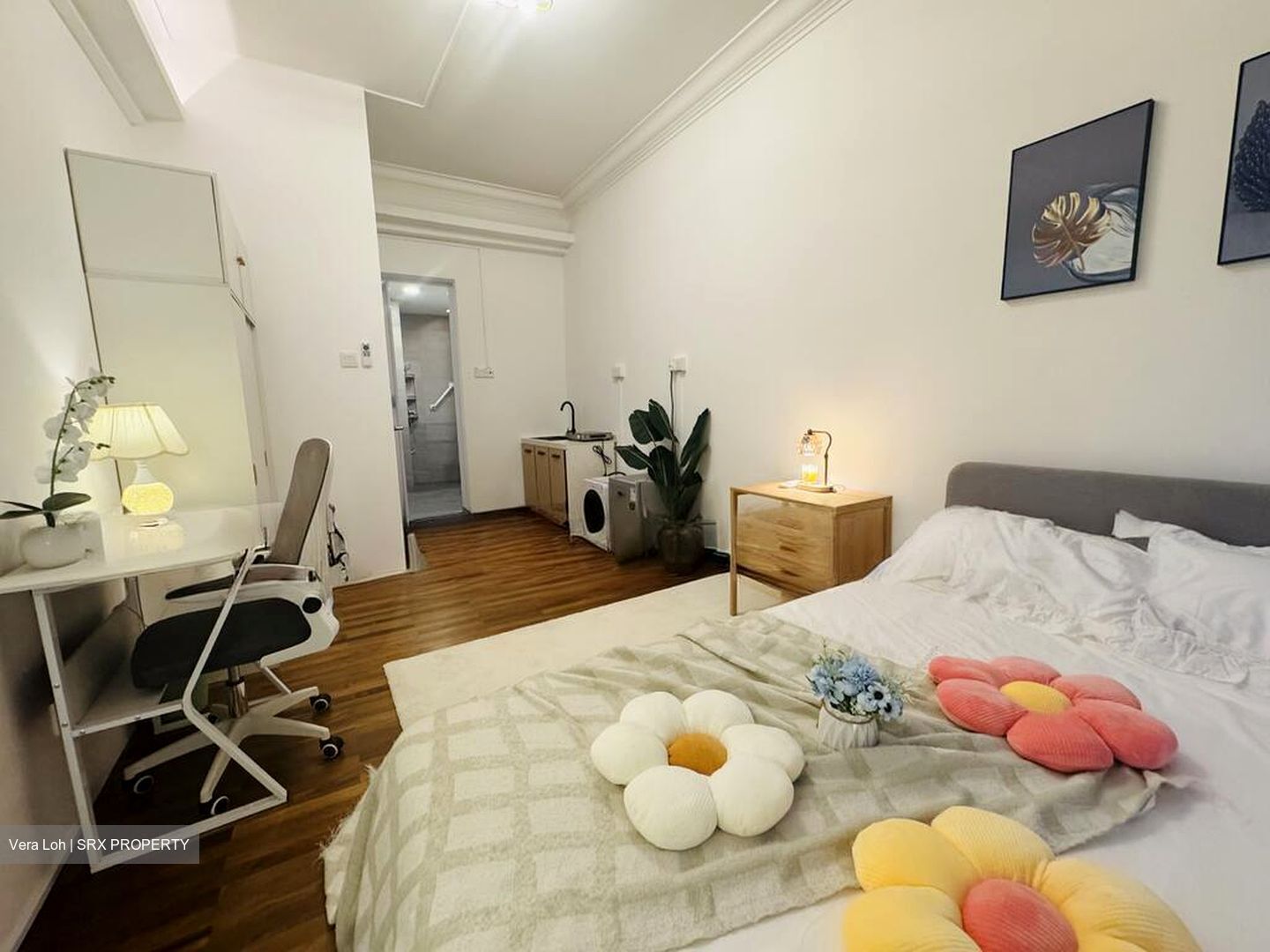 Kew Vale (D16), Terrace #497017561